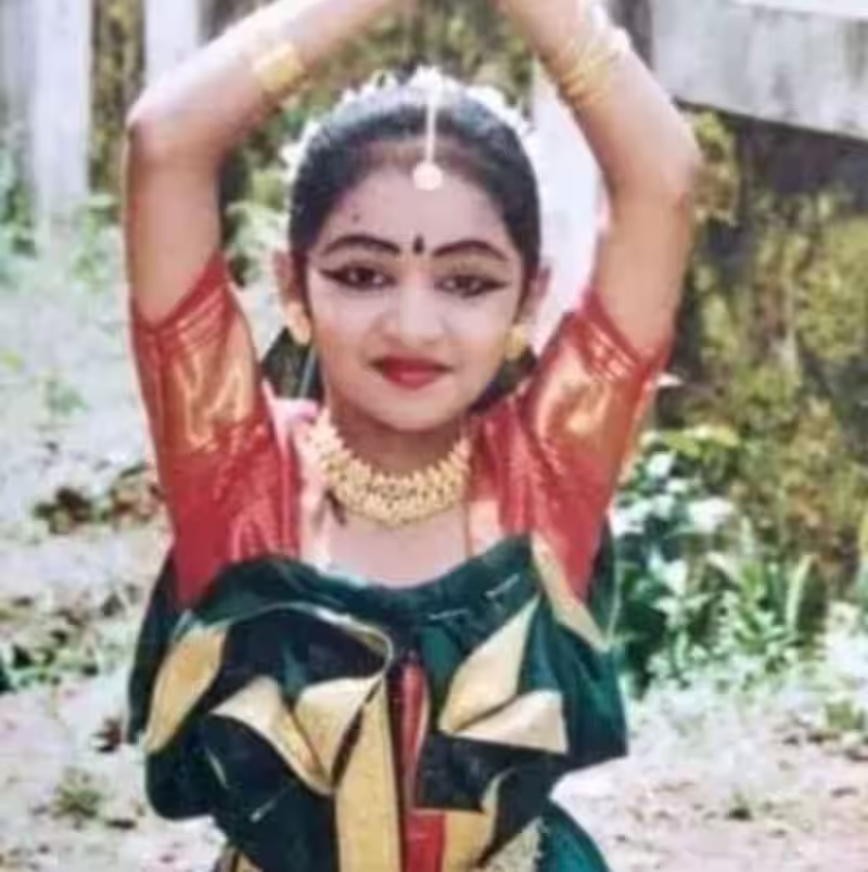 top actress childhood photo goes viral